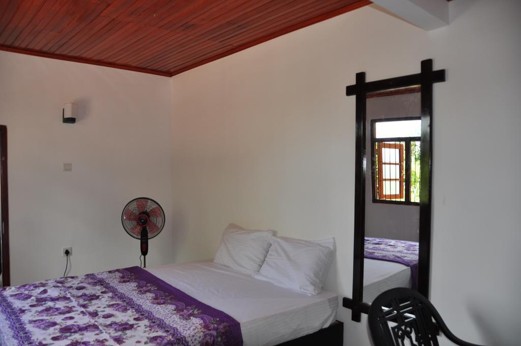 Hotel The Beau Beach Weligama Esterno foto